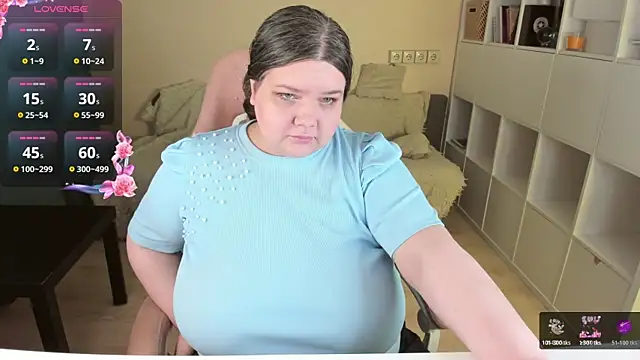 PlumPie's Live XXX Chat