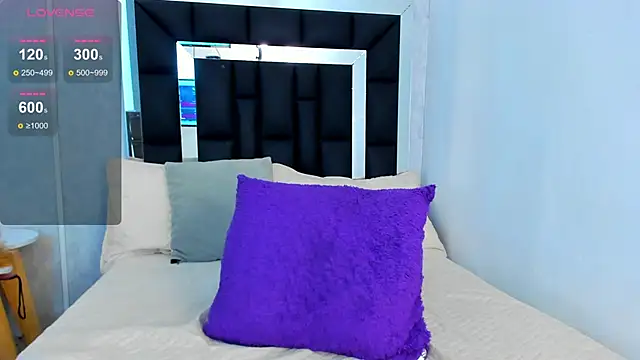 elian_7 Live XXX Chat