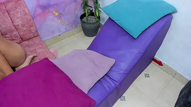 عرض كام Plays_cloe_sex