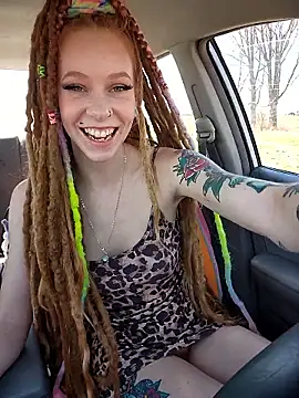 LucidLucy Show Webcam