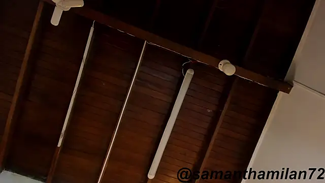 SamanthaMilann élő XXX-chatje