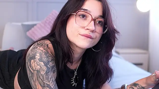 _Charlotte_Rose লাইভ XXX চ্যাট