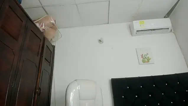 Chat +18 de barbie_ds ao vivo