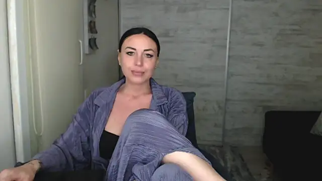 CloveLove's Live XXX Chat