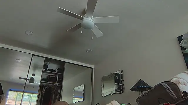 lavender_spits Live XXX Chat