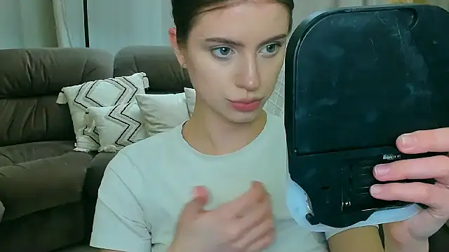 Онлайн чат XXX Erica_Kiss