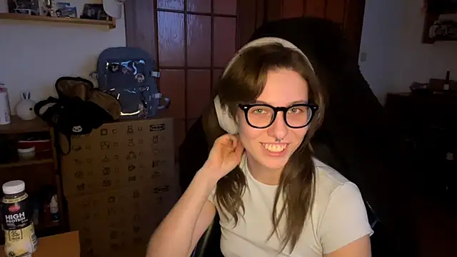 PillowPeachX Adlı Modelin Canlı XXX Sohbeti