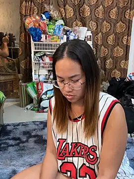 Ponthip Show in webcam