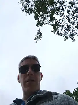 1Hugo1: онлайн-секс-чат