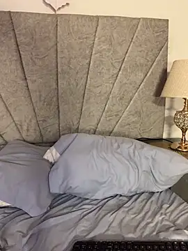 Val12777のライブXXXチャット