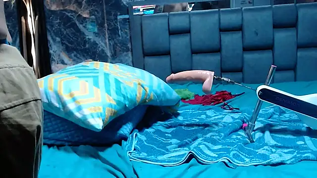 Couple_Gold69: διαδικτυακό σόου στην κάμερα