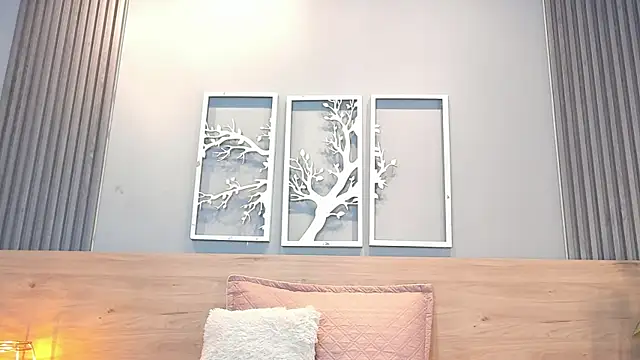 แชท XXX สดของ Elise-Leyton