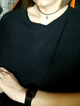 Chat XXX en directo de Aashikalaa