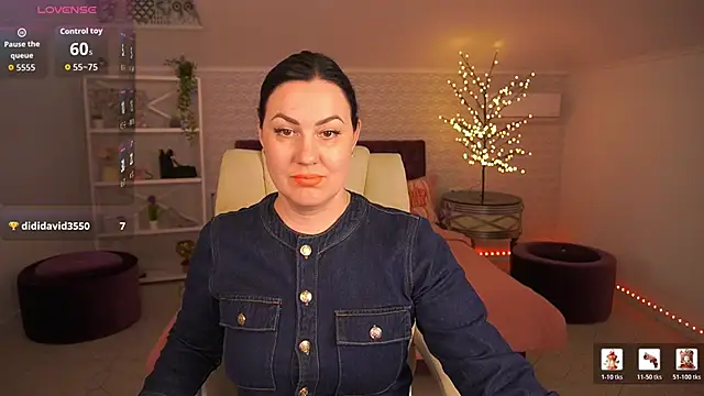 VelvetLuckn Live XXX chat