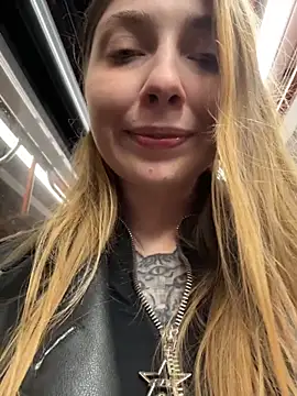 Czat XXX na żywo – Sunny___Bunny