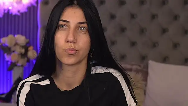 XXX chat uživo modela KeylaBlair