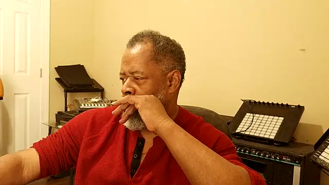 Pokazy przed kamerką – Cleozevo1961