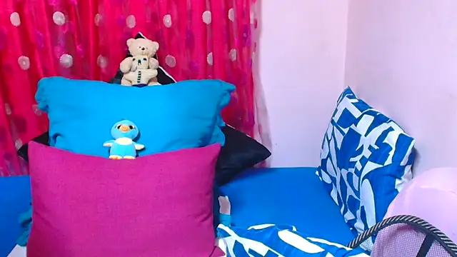 SLUTTYROXY Show Webcam