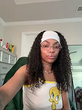 Chat XXX en directo de butterflybootyy