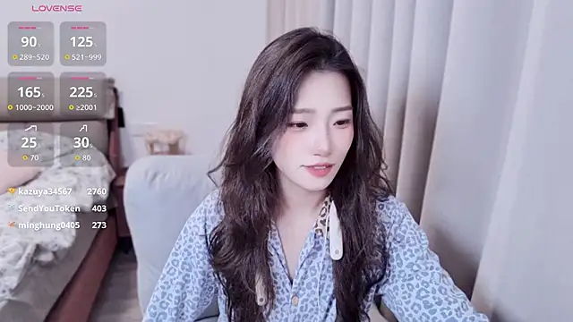 yuyu_77 Pertunjukan Webcam