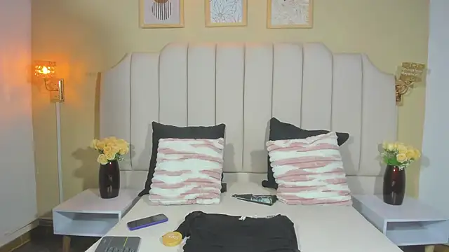 Sembang XXX Secara Langsung Sara_Hanks