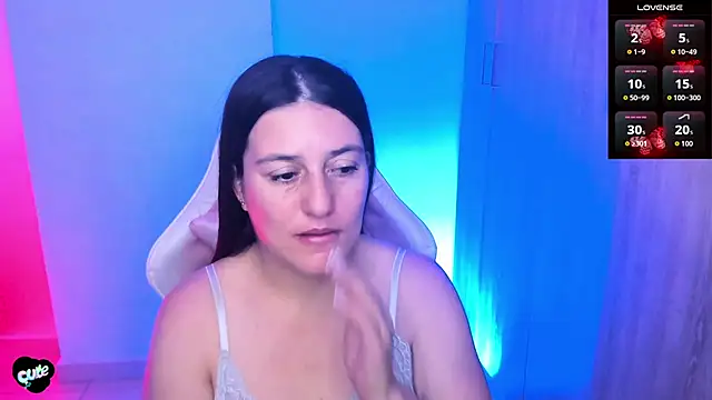 Chatroom XXX en direct de Saskyaa