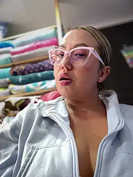 VIOLETA-25_ Adlı Modelin Web Kamerası Şovu