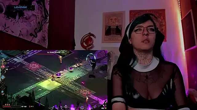 Chat XXX en directo de Hisato111