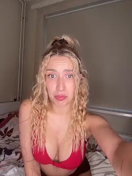 BlondeChiara – webcam-show