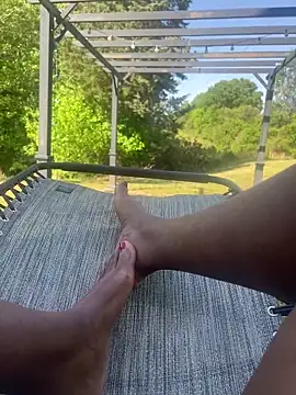 UriUniverse69's Webcam Show