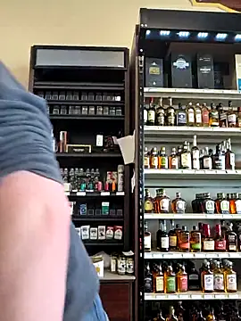 bear8t: διαδικτυακό σόου στην κάμερα