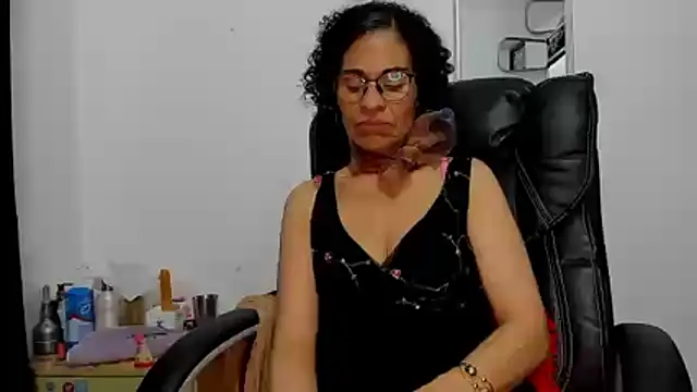 عرض كام Aries_Mature