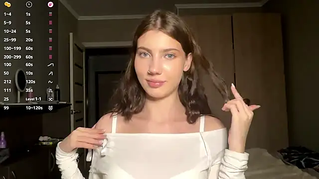 Živý XXX chat ShandyTreys