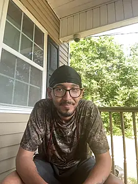 ThrowedWorldWide 现场XXX聊天