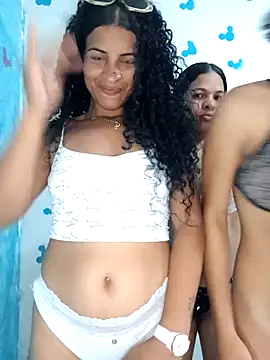 CurlyBitch: απευθείας συνομιλία ΧΧΧ