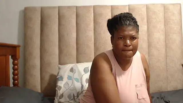 Chat XXX en directo de CandyYumsAerolaX