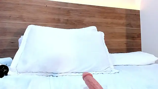 thamiina_ Adlı Modelin Web Kamerası Şovu