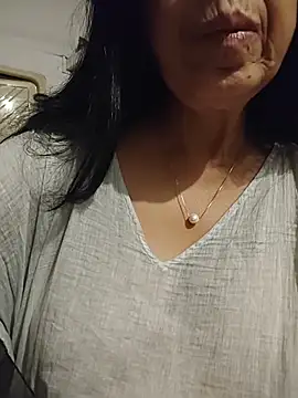 NakedMILFx – Naživo XXX chat