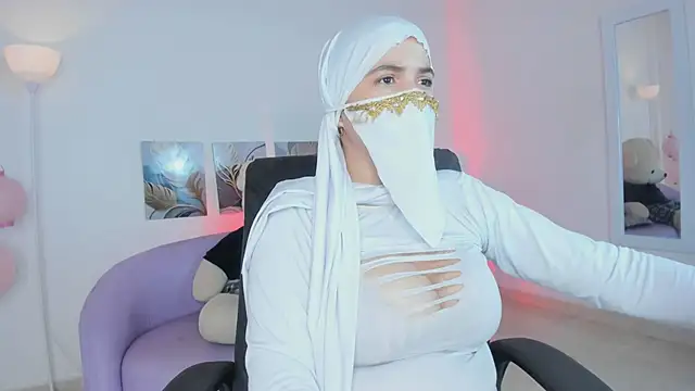 salma_isawwii Show Webcam