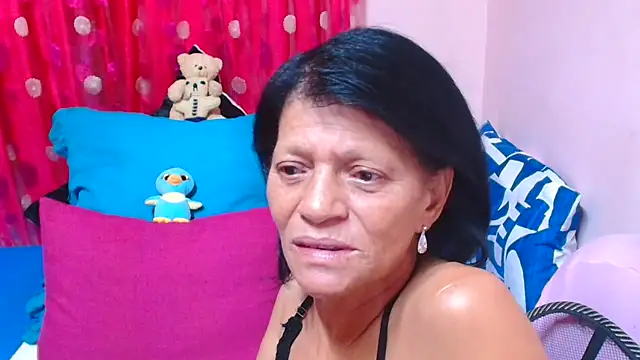 SLUTTYROXY's Live XXX Chat