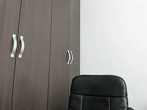 RubySexyBell Adlı Modelin Canlı XXX Sohbeti