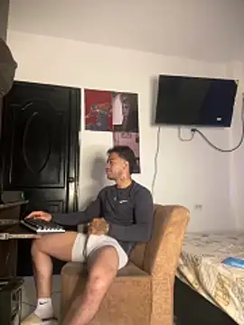 Kenny_romano élő XXX-chatje