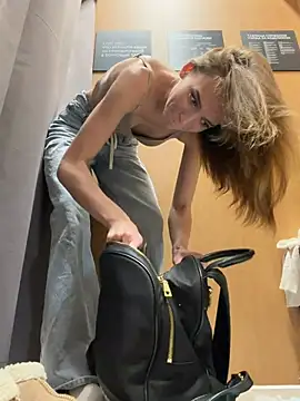 -AngelAri-: онлайн-секс-чат