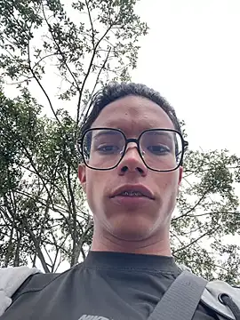 Andres_boy252 webkamerás műsora