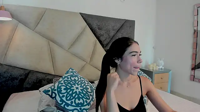 FaloonRoussel live XXX chat