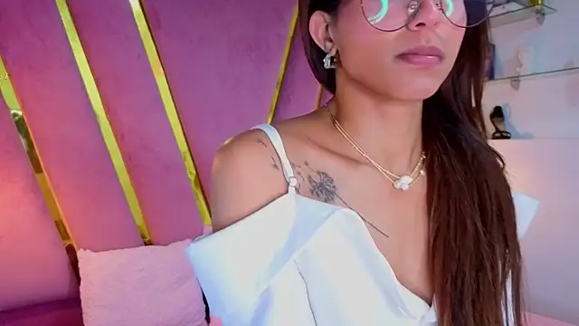 EmmyCortez live XXX chat