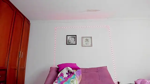 selena_jhonsonのライブXXXチャット