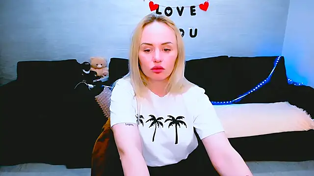 Pokazy przed kamerką – LiluMoon__