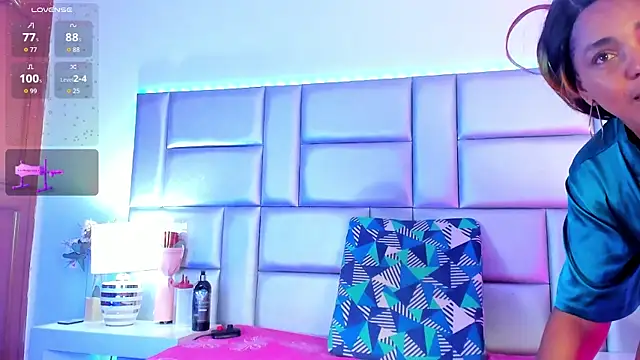 LovelyNickii live XXX chat