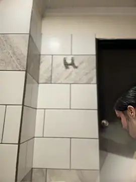 Isabella-Teen live XXX chat